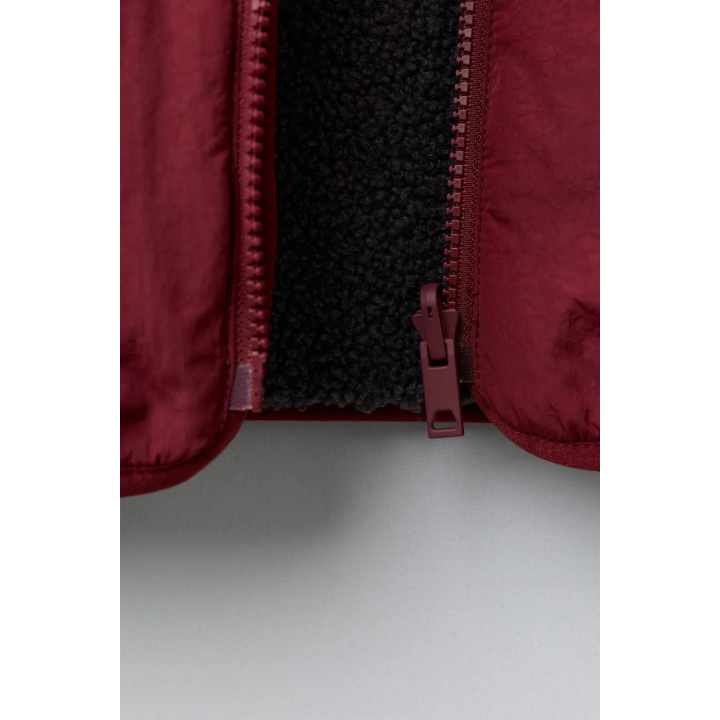 ДВУСТОРОННЯЯ НЕПРОМОКАЕМАЯ КУРТКА ИЗ ИСКУССТВЕННОЙ ОВЧИНЫ