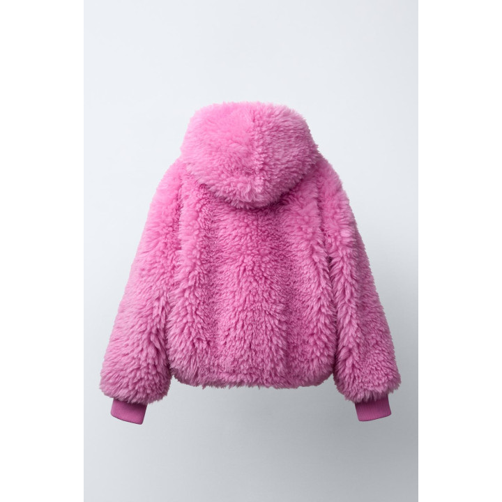 КУРТКА ИЗ ИСКУССТВЕННОГО МЕХА С КАПЮШОНОМ