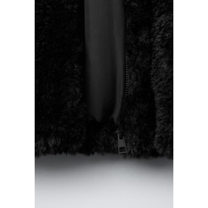 КУРТКА ИЗ ИСКУССТВЕННОГО МЕХА