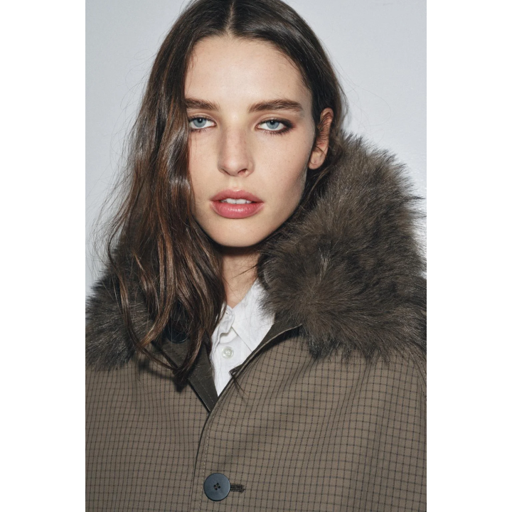ДВУСТОРОННИЙ ТРЕНЧ С ВОРОТНИКОМ ИЗ ИСКУССТВЕННОГО МЕХА — ZW COLLECTION