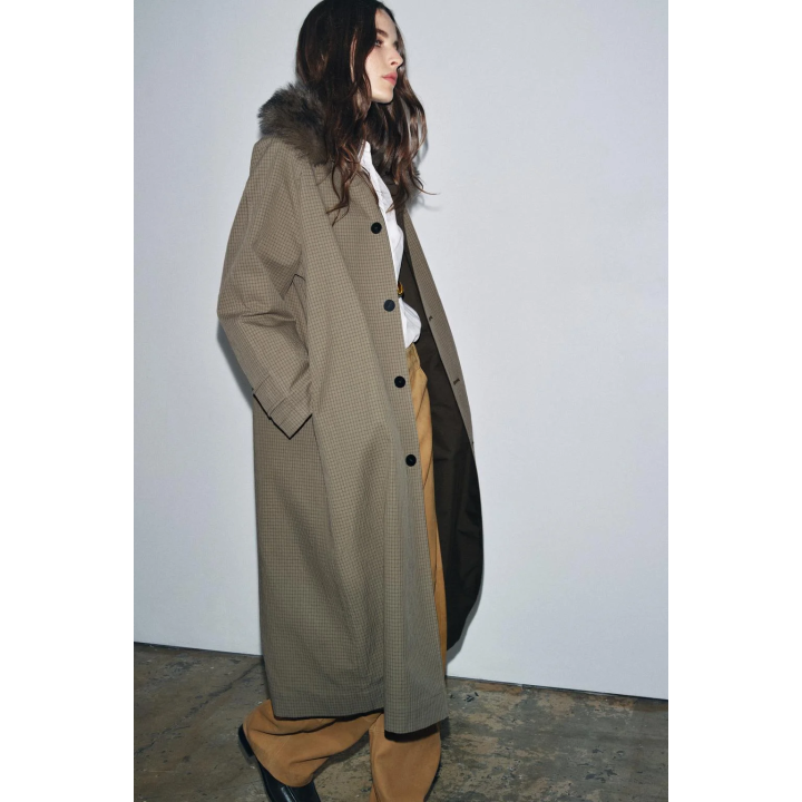 ДВУСТОРОННИЙ ТРЕНЧ С ВОРОТНИКОМ ИЗ ИСКУССТВЕННОГО МЕХА — ZW COLLECTION