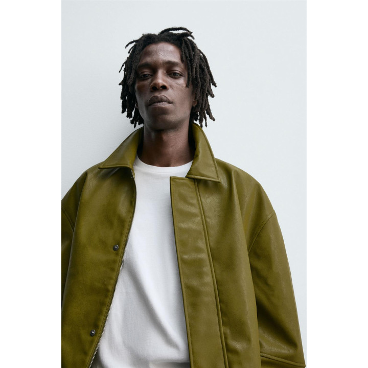 КУРТКА ИЗ ИСКУССТВЕННОЙ КОЖИ