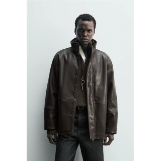 Куртка с контрастной отделкой под кожу