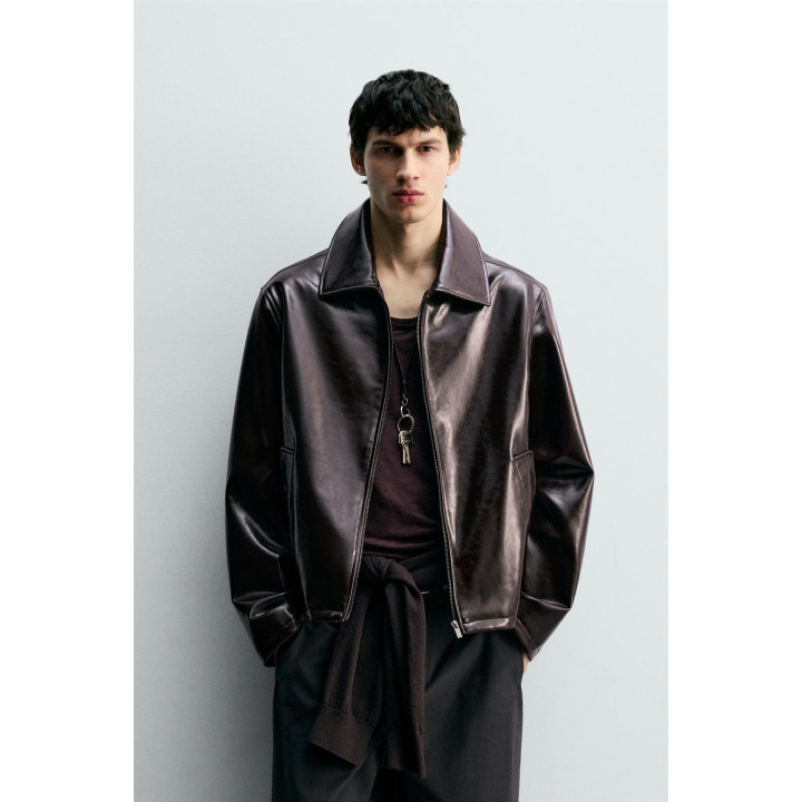 Куртка с лаковым покрытием vinyl