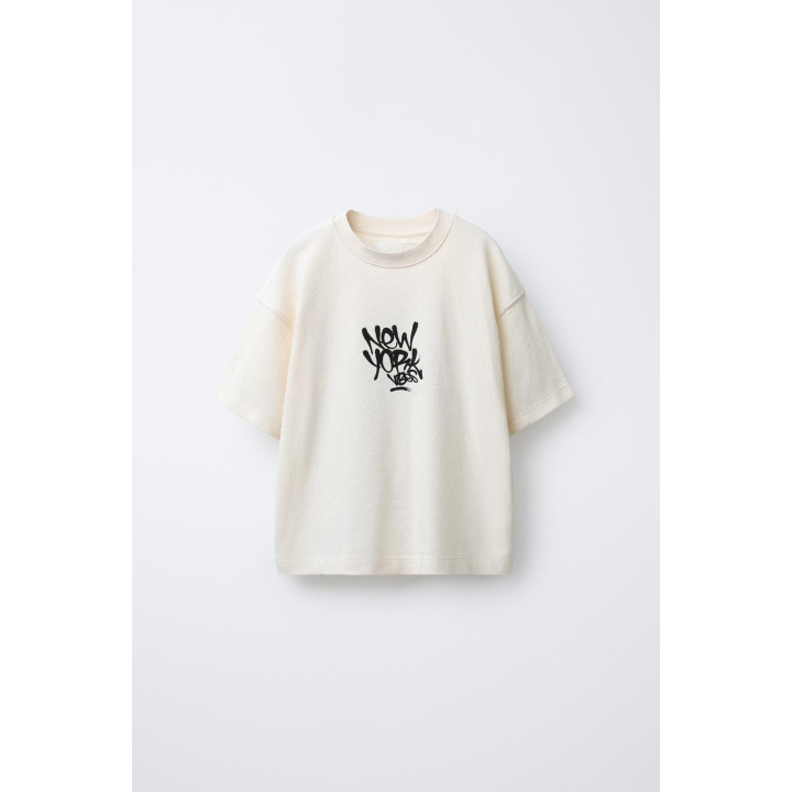 Футболка с текстурным граффити