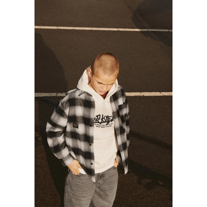 ХУДИ С ВЫШИТЫМ ТЕКСТОМ