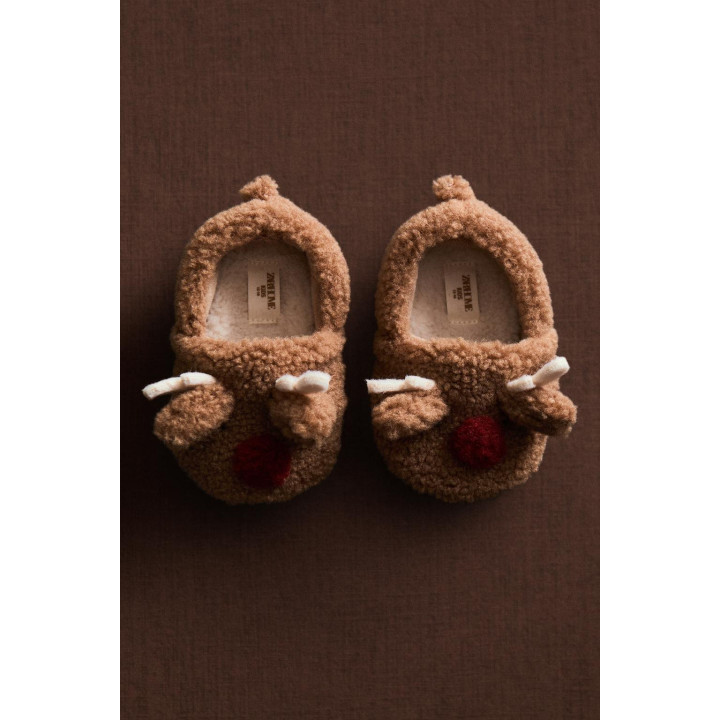 Ботиночки с оленями