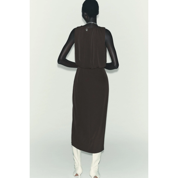 ПЛАТЬЕ МИДИ СО СБОРКАМИ НА ТАЛИИ