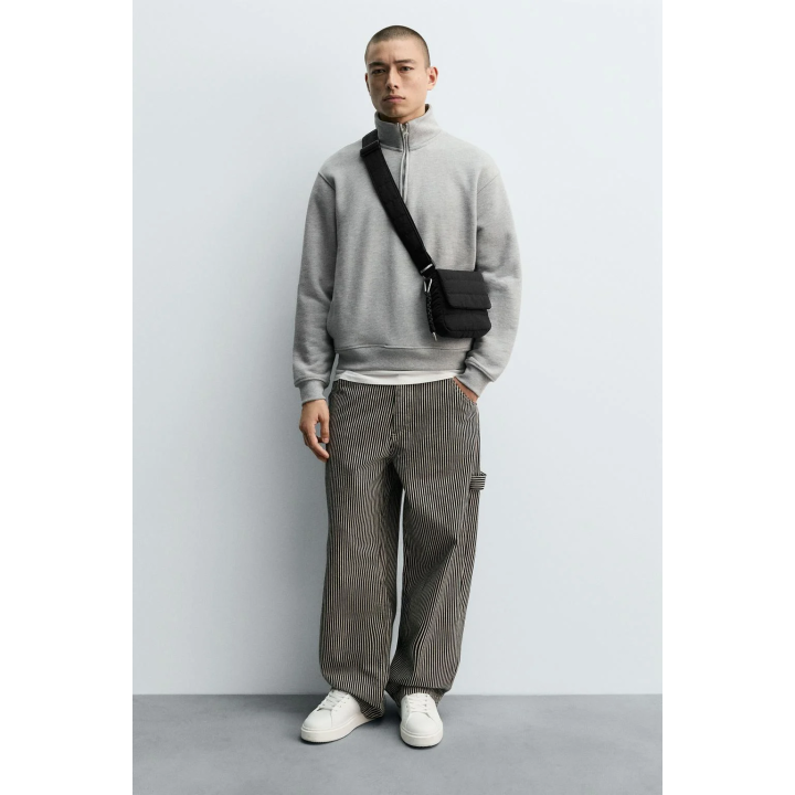 ВЕРТИКАЛЬНАЯ СТЕГАНАЯ НЕЙЛОНОВАЯ СУМКА