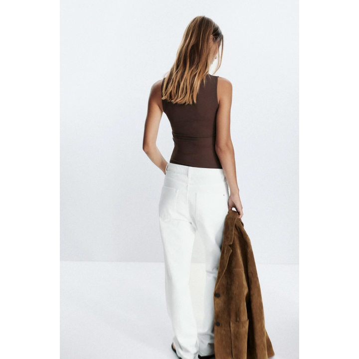 ТОП ИЗ ПОЛИАМИДА С ШИРОКИМИ БРЕТЕЛЯМИ