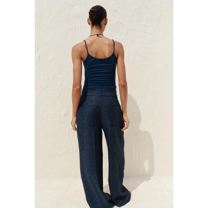 ТОП ИЗ ПОЛИАМИДА С ТОНКИМИ БРЕТЕЛЯМИ