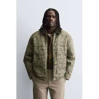 Куртка с абстрактным жаккардовым узором