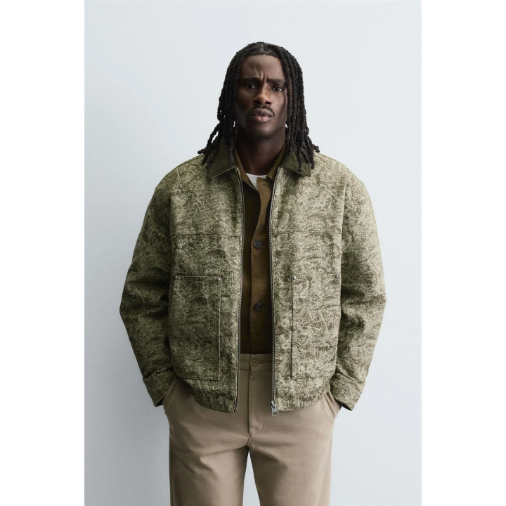 Куртка с абстрактным жаккардовым узором