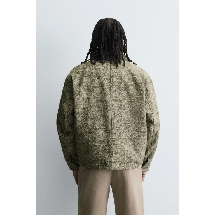 Куртка с абстрактным жаккардовым узором