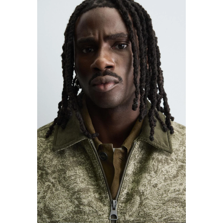 Куртка с абстрактным жаккардовым узором