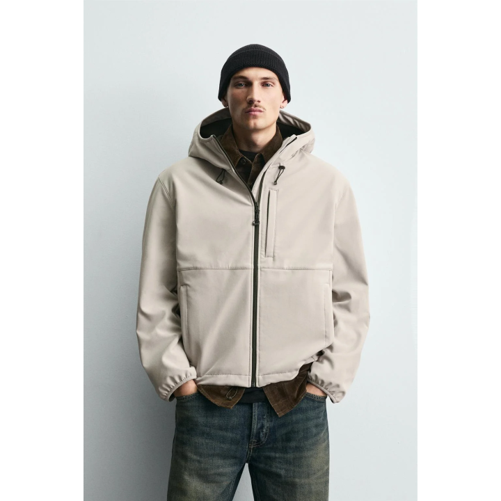 КУРТКА ИЗ ВЫСОКОТЕХНОЛОГИЧНОЙ ТКАНИ С ФЛИСОВОЙ ОТДЕЛКОЙ