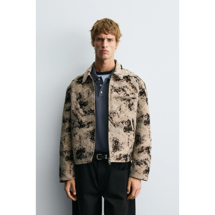 ЖАККАРДОВАЯ КУРТКА С ТЕКСТУРОЙ