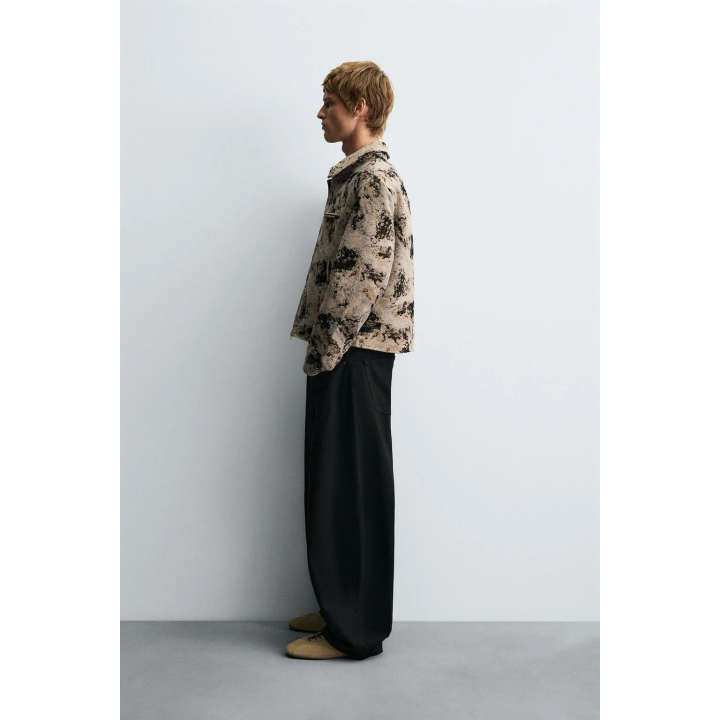 ЖАККАРДОВАЯ КУРТКА С ТЕКСТУРОЙ