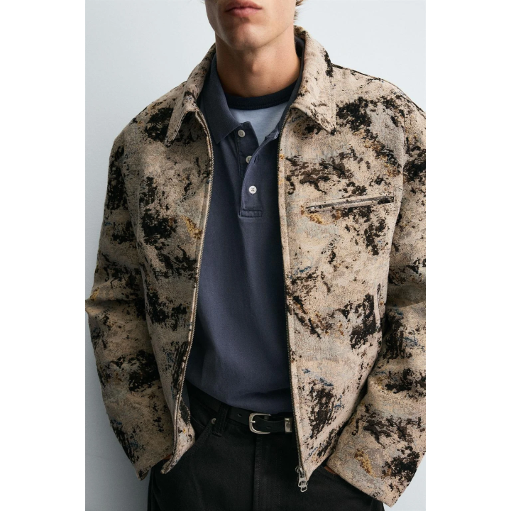 ЖАККАРДОВАЯ КУРТКА С ТЕКСТУРОЙ