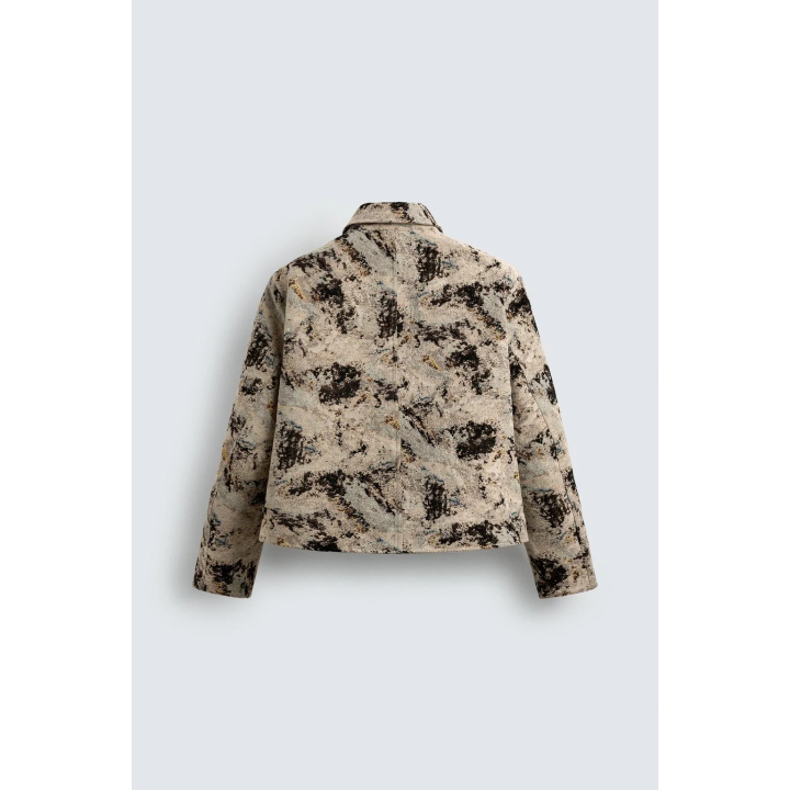 ЖАККАРДОВАЯ КУРТКА С ТЕКСТУРОЙ