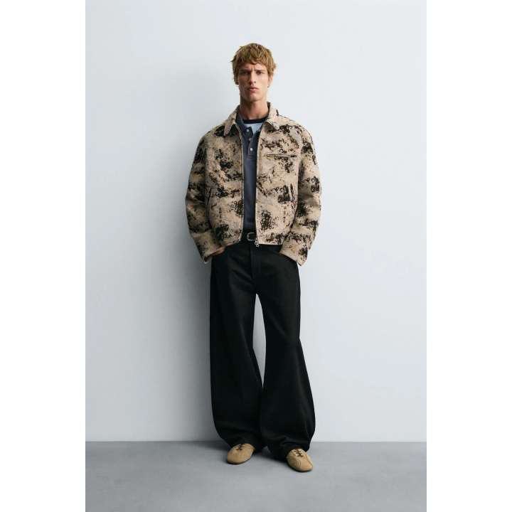 ЖАККАРДОВАЯ КУРТКА С ТЕКСТУРОЙ