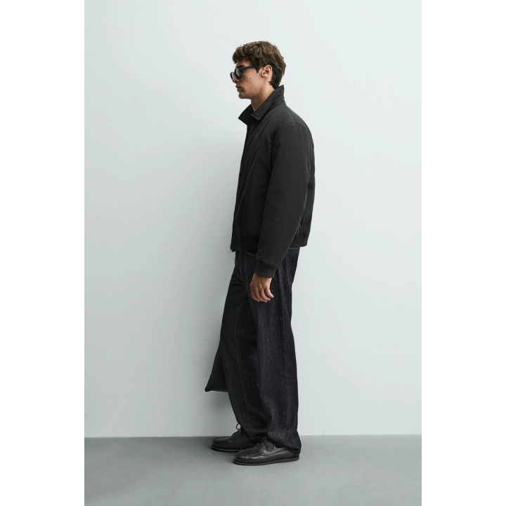 Утепленная бомбер-куртка