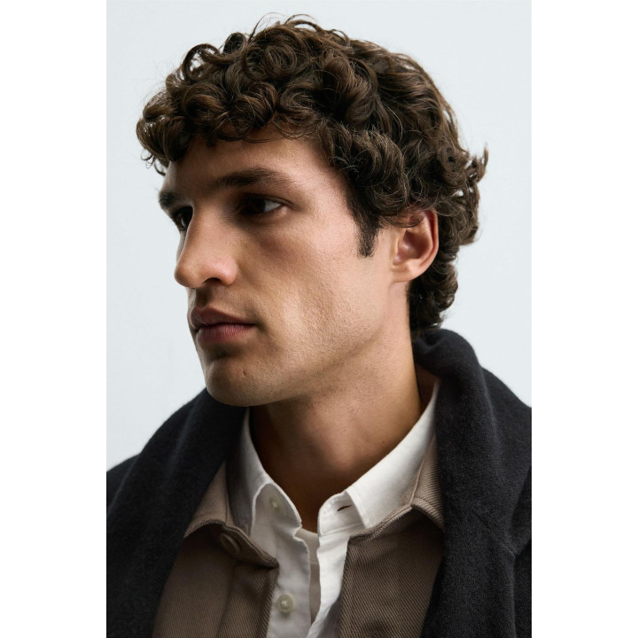 СТЕГАНАЯ КУРТКА-РУБАШКА ИЗ РЕЛЬЕФНОЙ ТКАНИ