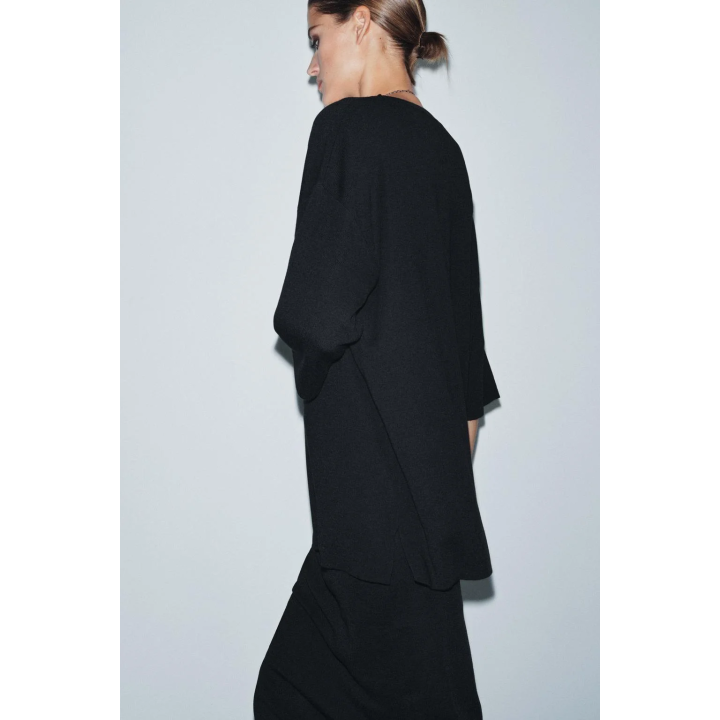 Свободный трикотажный топ