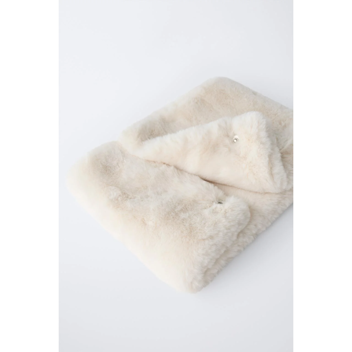 Шаль из искусственного меха