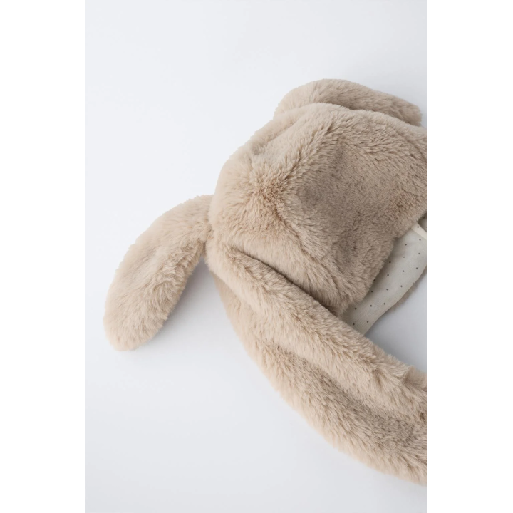 Детям от 3 до 6 лет / шапка из искусственного меха с ушками зайца