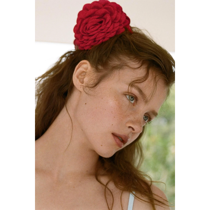 ЗАКОЛКА ДЛЯ ВОЛОС С ТКАНЕВЫМ ЦВЕТКОМ