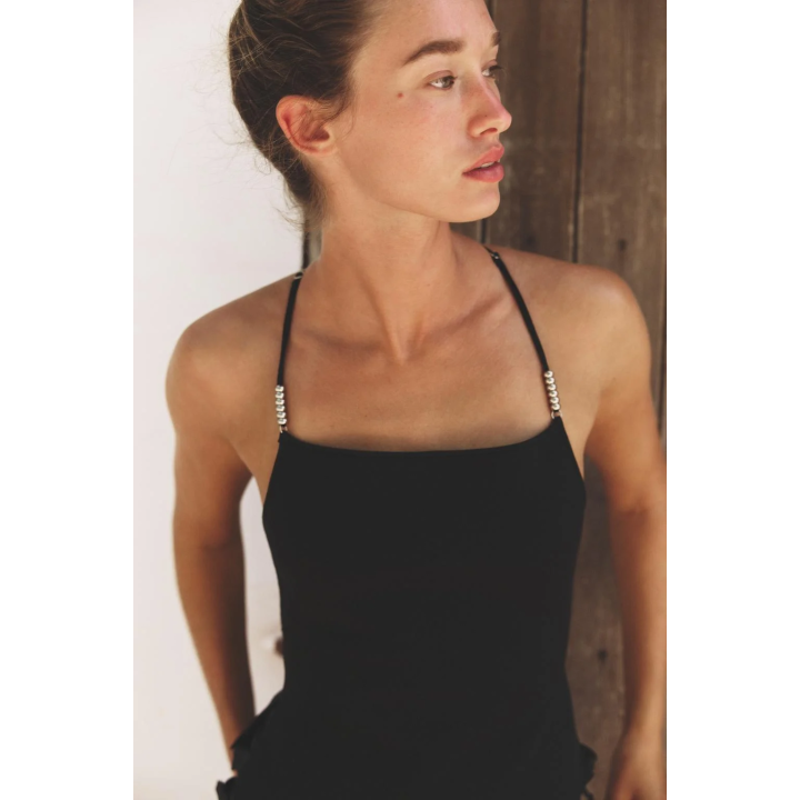 ТРИКОТАЖНЫЙ ТОП С ШАРИКАМИ