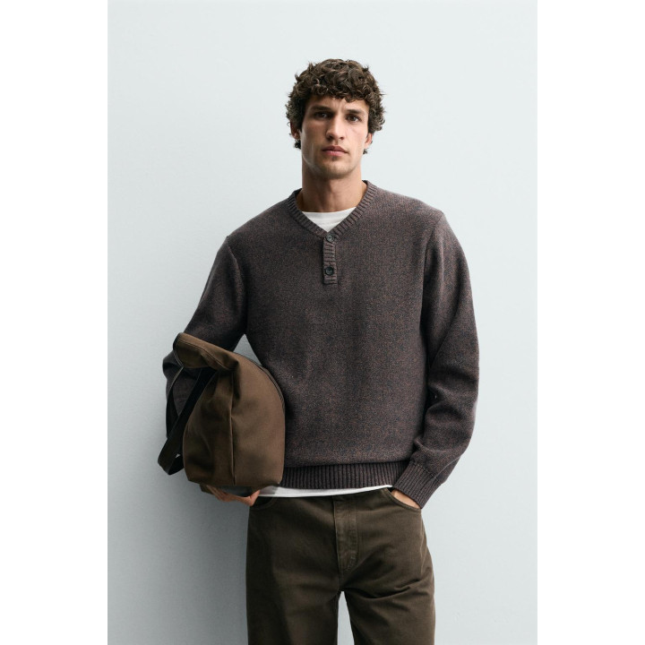 ДЖЕМПЕР С ВОРОТНИКОМ НА ПУГОВИЦАХ