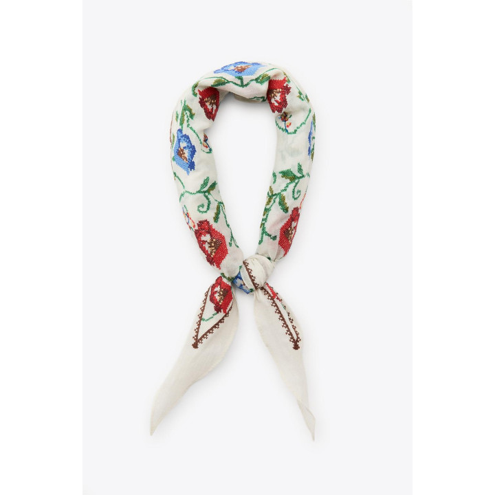 БАНДАНА С ВЫШИВКОЙ В ВИДЕ ЦВЕТОВ