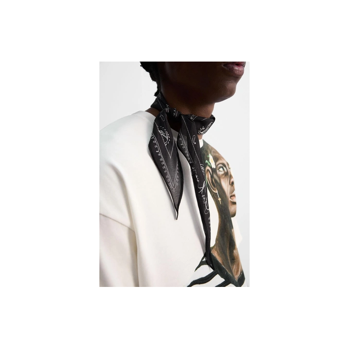 БАНДАНА ИЗ ХЛОПКА И ШЕЛКА © OTIS KWAME KYE QUAICOE