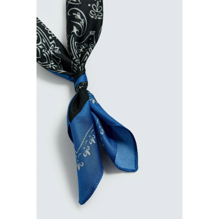 БАНДАНА С ПРИНТОМ ПЕЙСЛИ