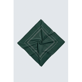 БАНДАНА С КОНТРАСТНОЙ ВЫШИВКОЙ