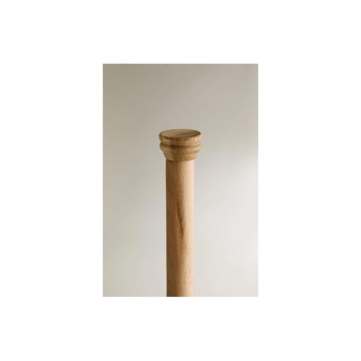 БАНДАНА С КОНТРАСТНОЙ ВЫШИВКОЙ