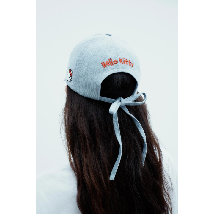 ДЖИНСОВАЯ КЕПКА HELLO KITTY © 2025 SANRIO
