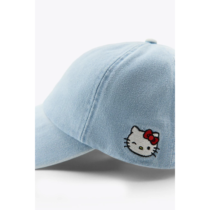ДЖИНСОВАЯ КЕПКА HELLO KITTY © 2025 SANRIO