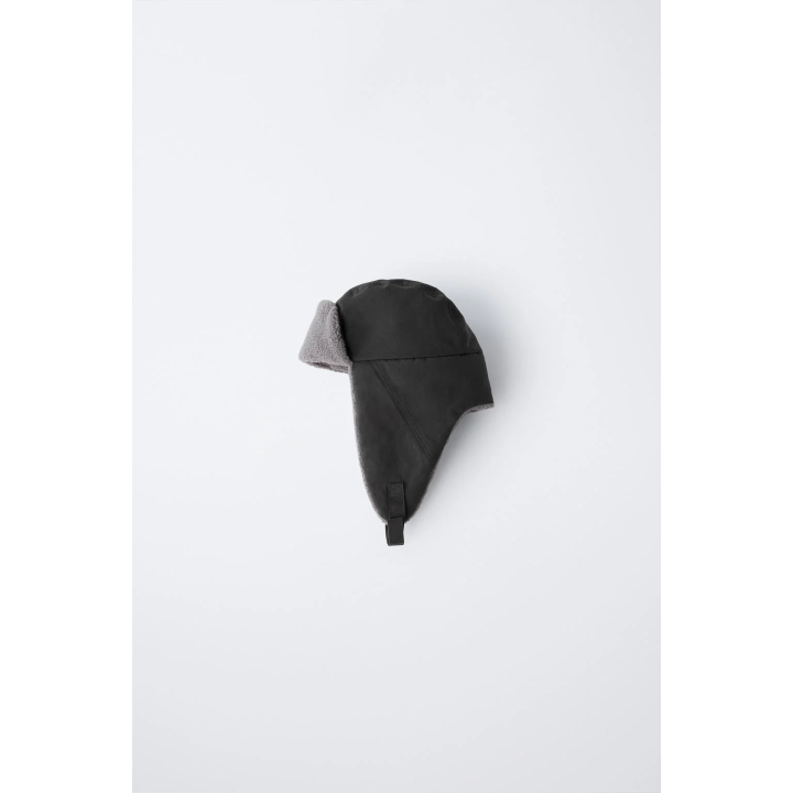 TECHNICAL FAUX SHEARLING CAP