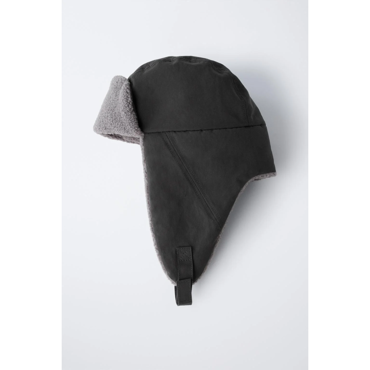 TECHNICAL FAUX SHEARLING CAP