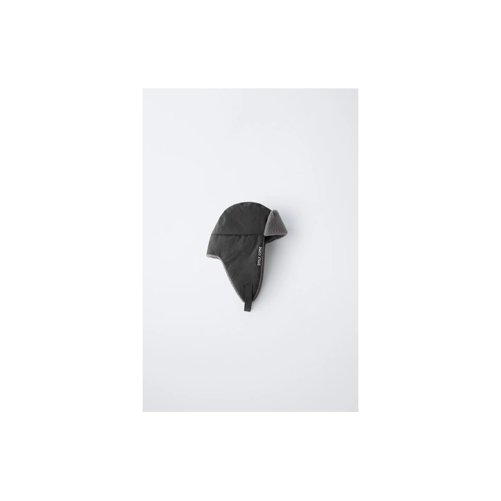 TECHNICAL FAUX SHEARLING CAP