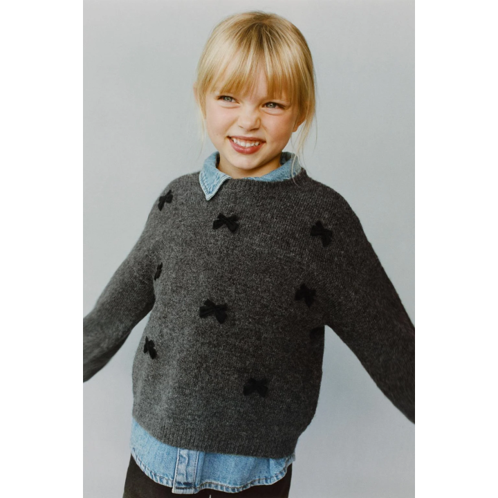 ВЯЗАНЫЙ ДЖЕРСИ С БАНТАМИ ФЛОК