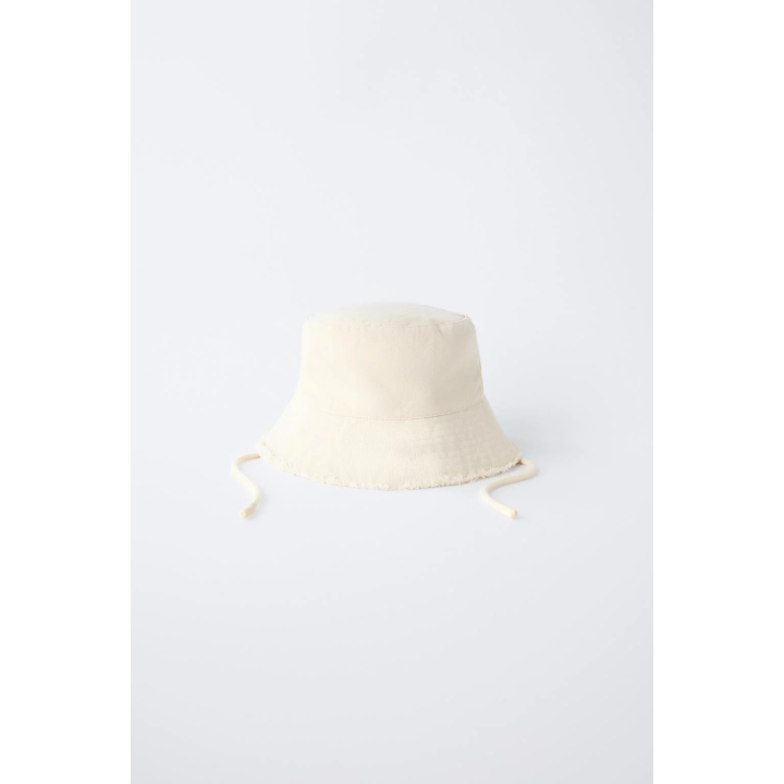 Ведро с шляпкой с треснутыми краями