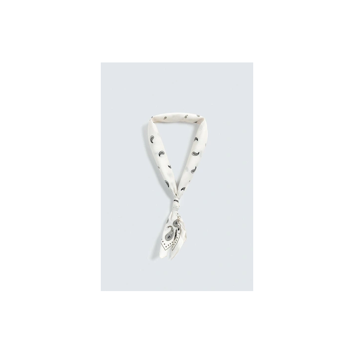 БАНДАНА С ПРИНТОМ ПЕЙСЛИ