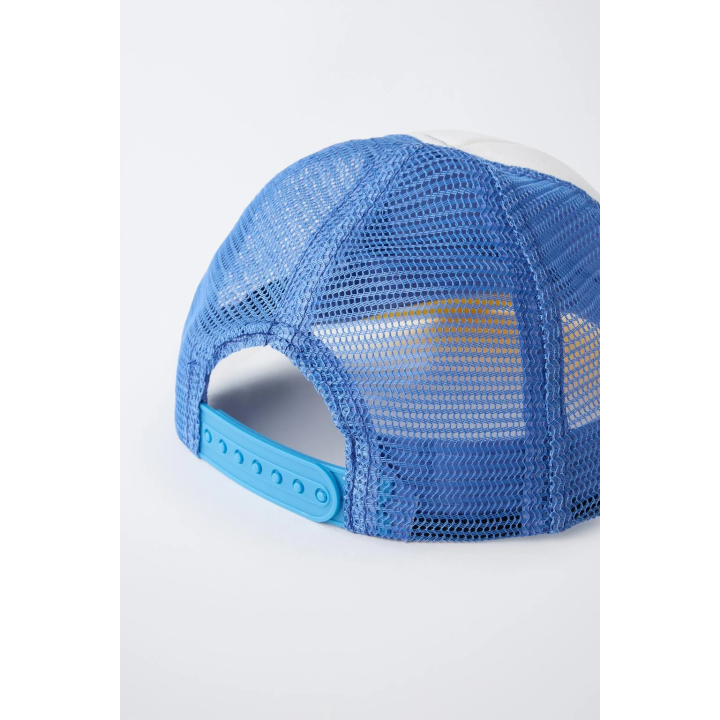 Бейсболка с изображением покемона пикачу