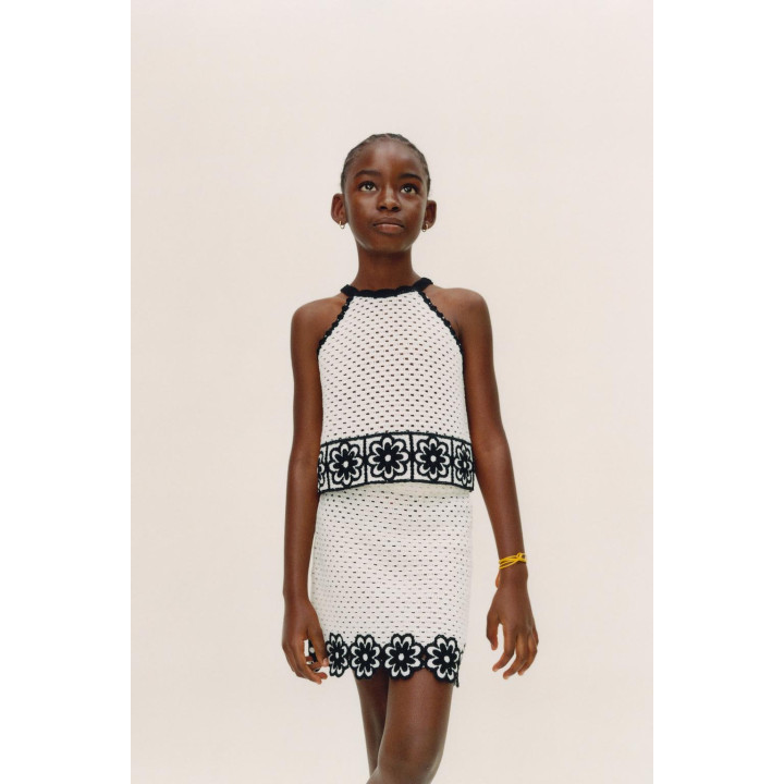 Топ с крючком в цветочном дизайне с макраме горловиной