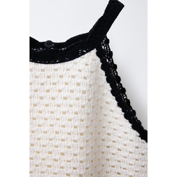 Топ с крючком в цветочном дизайне с макраме горловиной