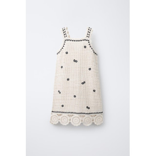 ТРИКОТАЖНОЕ ПЛАТЬЕ С ЦВЕТАМИ